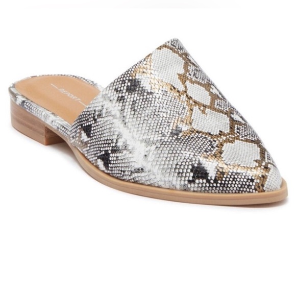 Report Shoes - Report Illumi Asymmetrical Pointed Toe Snakeskin Flat Mule Size 8
